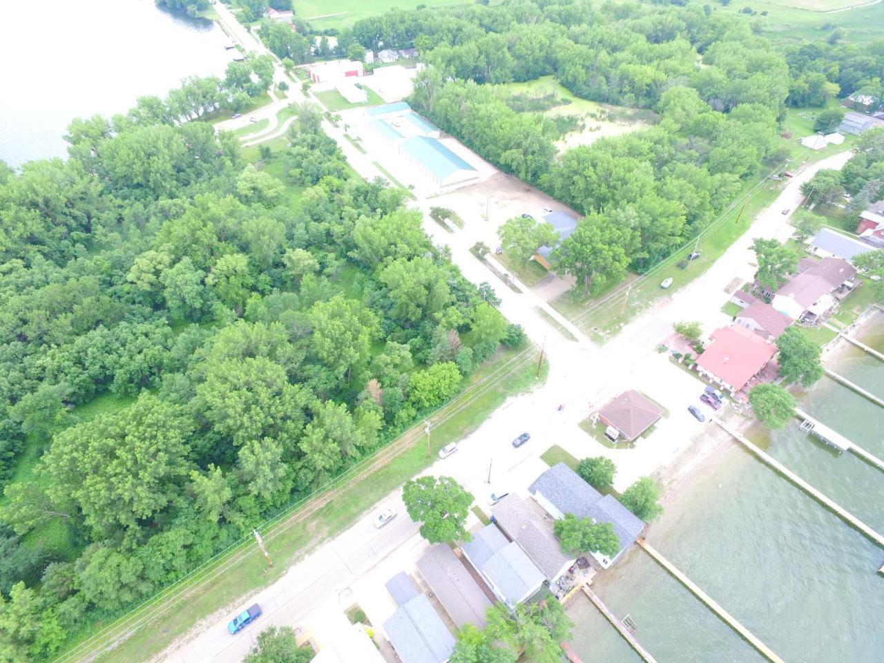Big Spirit Resort Spirit Lake ภายนอก รูปภาพ